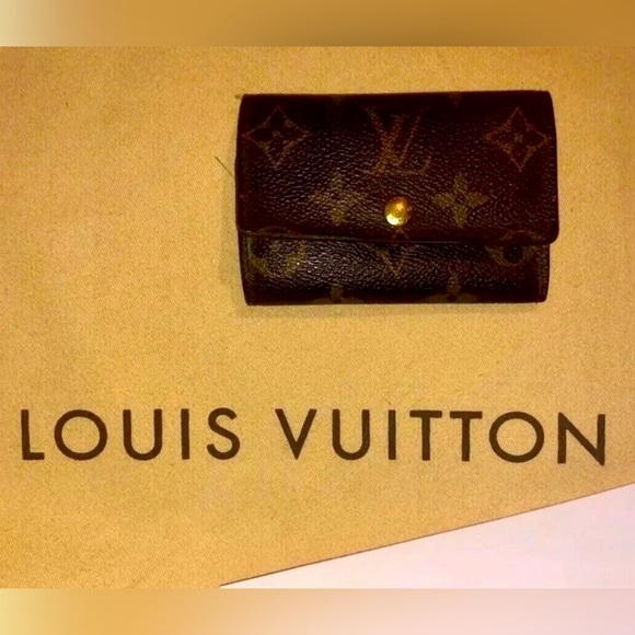 Louis Vuitton Iconic Monogram Canvas Key Holder Wallet Leather Valentine’s Day - Picture 3 of 5
